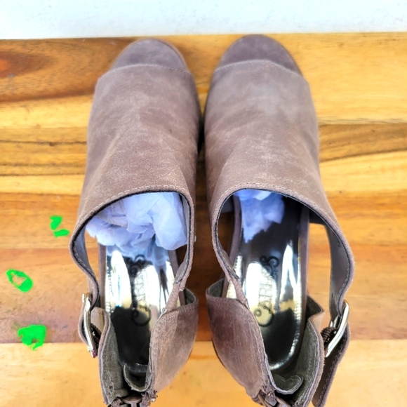 Carlos By Carlos Santana Della Doe Ankle Boot  Women's Size 6.5 - Picture 15 of 16